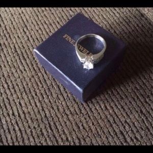 Diamond wedding ring